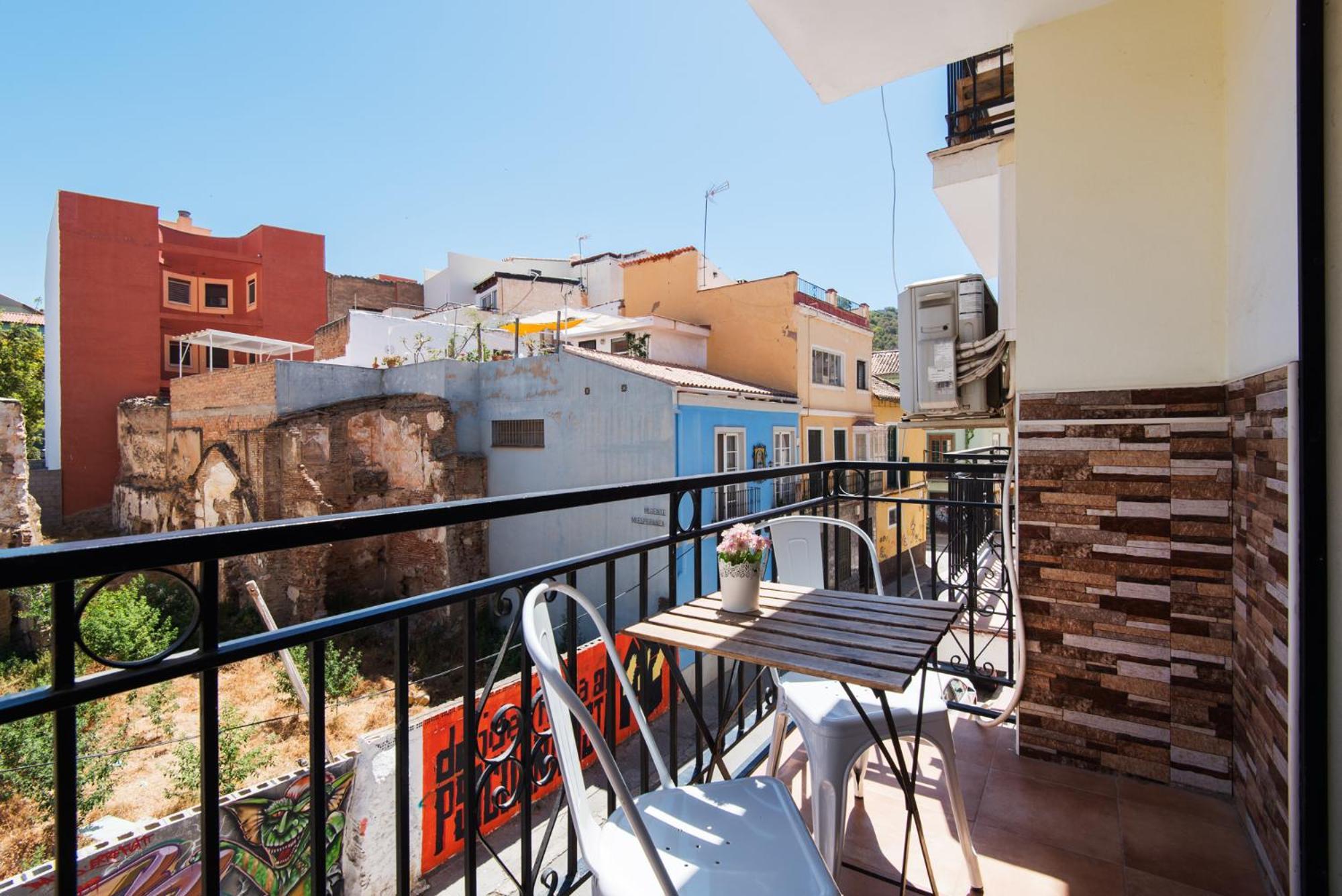 Street Art Fantasy 1 Apartment Malaga Bagian luar foto